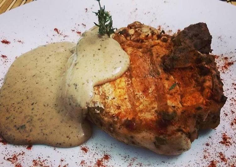 Bisteca Suína Assada com Molho de Páprica,Tomilho - Tudogosreceitas