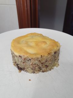 Una foto de Patatas enmascaradas con butifarra gratinadas al allioli