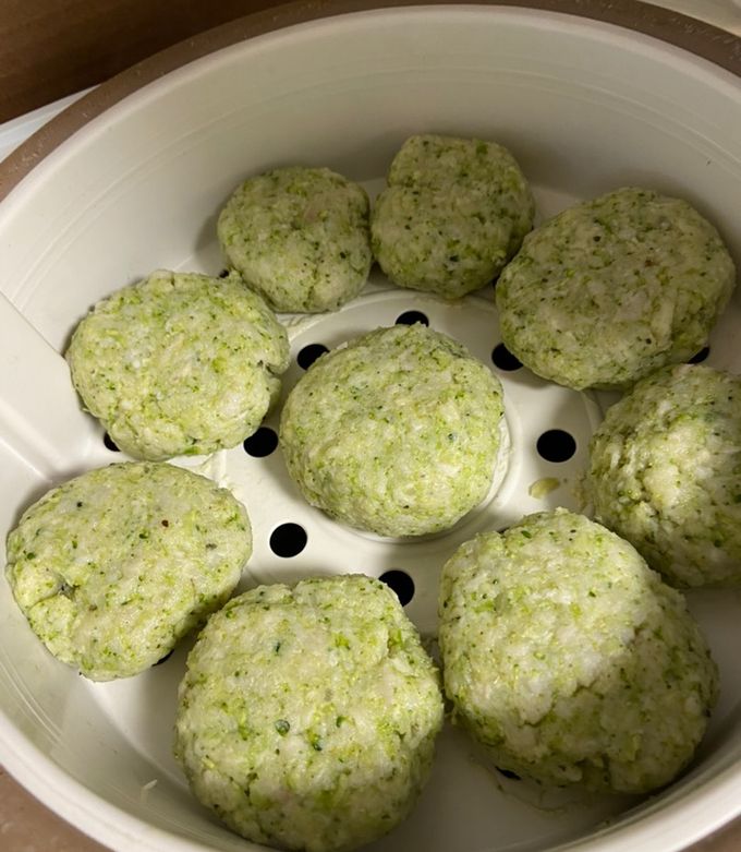 Фото Курячі котлети з броколі на пару🥦.