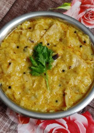 A picture of Roti ki sabji (leftover rotis in spiced buttermilk).