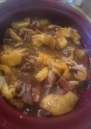 A picture of Crockpot Orange Glazed Country Ham w/ Sweet Peppered Pineapple.