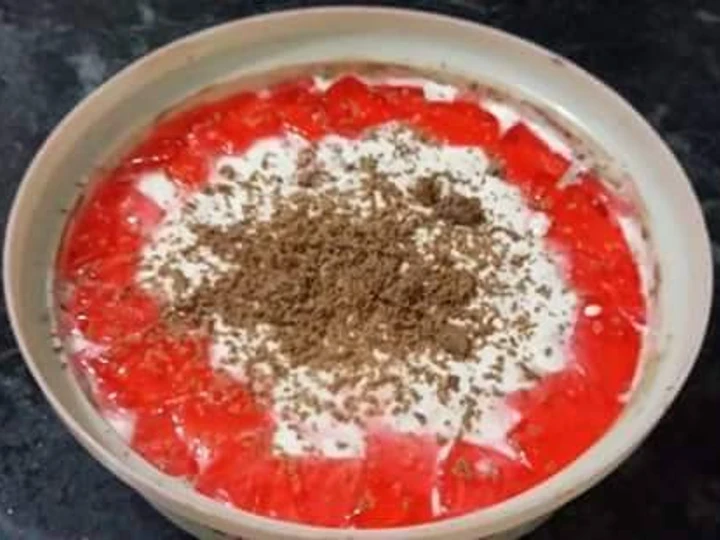 Easy Ways Make Recipes Creamy Chocolate cake the Delicious Delicious.