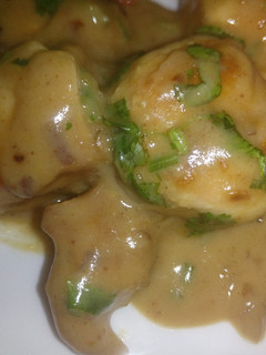 A picture of Chicken in peanut sauce.