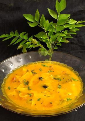 દાળ ઢોકળી (Dal Dhokli Recipe In Gujarati) રેસીપી મુખ્ય ફોટો