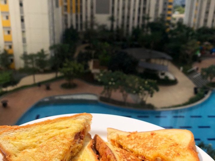 Resep: Sandwich Egg Corned &amp;amp; Cheese Yang Enak