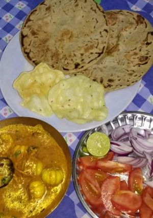 આખી ડુંગળી આખા લસણ નું શાક (Akhi Dungri Akha Lasan Shak Recipe In Gujarati) રેસીપી મુખ્ય ફોટો