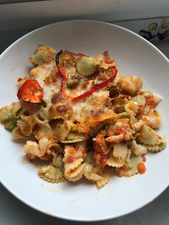 Una foto de Pasta de tres colores, en un plis (vegetariano)