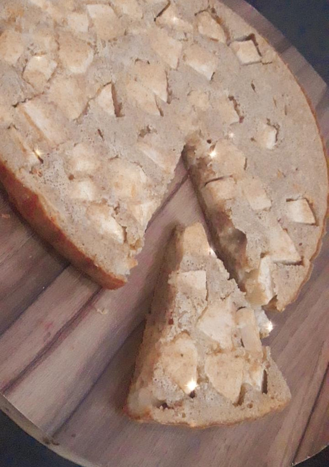 Una foto de Torta integral de avena y manzana 🍎