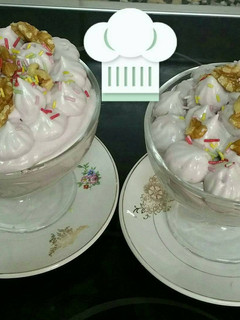 Una foto de Turrón de vino o merengue italiano de vino