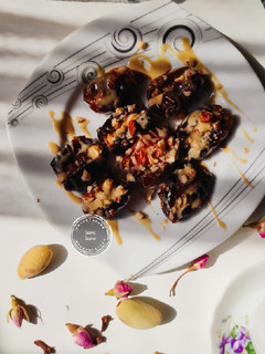 عکسی از دستور خرما پرورده