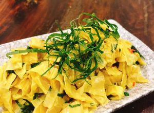 Hình của món Món chay dễ làm| Tàu hũ ki xào lá lốt.