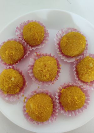मोतीचूर के लड्डू (Motichoor ke Laddu Recipe in Hindi) रेसिपी मुख्य फोटो