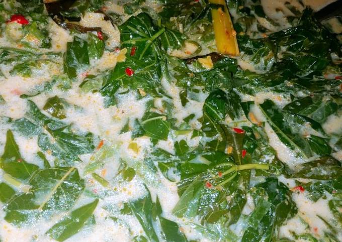 Resep Sayur Daun Singkong Oleh Yanti Ashkya Cookpad 7806