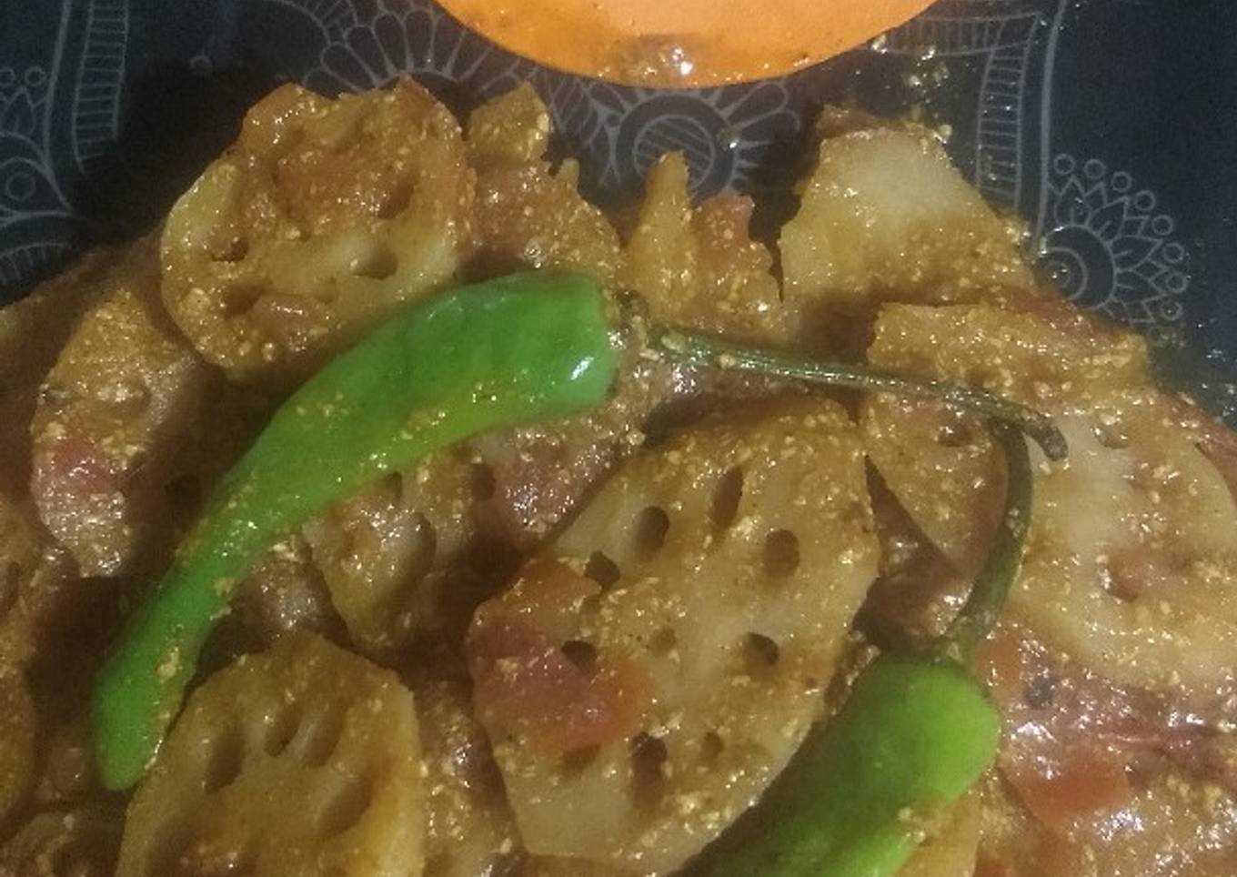 Lotus with green chili