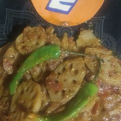 A picture of Lotus with green chilli.
