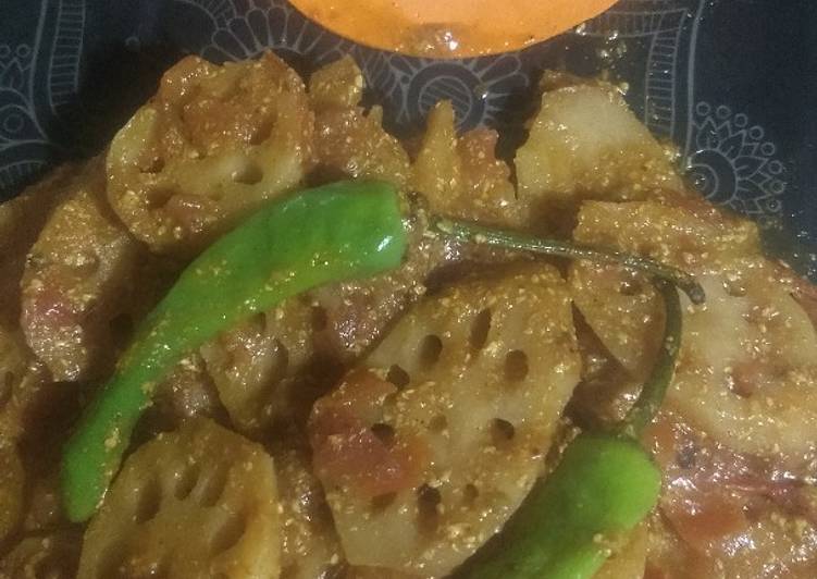 Recipe of Favorite Lotus with green chilli