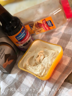 A picture of Spiced garlic sauce(TOUM).