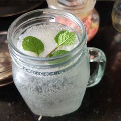A picture of Aloevera lime cooler.