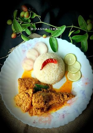 সর্ষে ইলিশ। রেসিপির প্রধান ছবি
