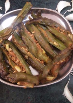 लहसुनी भिंडी (Lahsuni bhindi recipe in hindi) रेसिपी मुख्य फोटो