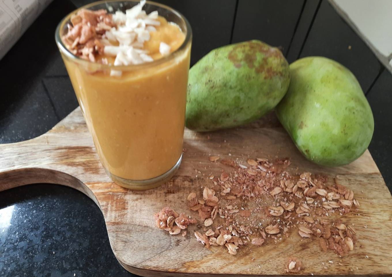 Mango oats smoothie