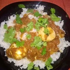 A picture of Egg curry.