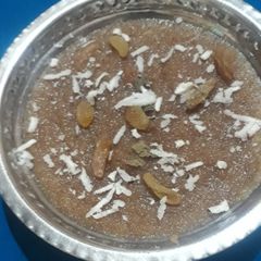 A picture of Suji halwa.