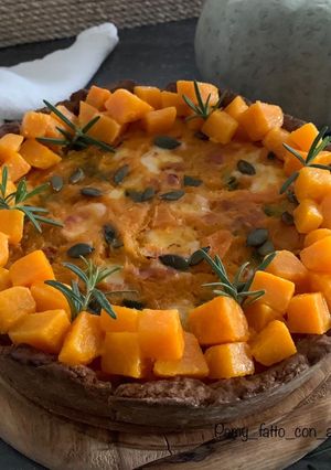 Foto di TORTA RUSTICA ALLE CASTAGNE CON ZUCCA, SCAMORZA E SPECK