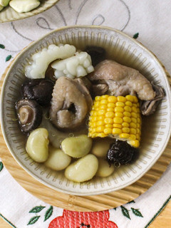 【老菜脯皇帝豆苦瓜雞湯】穀雨節氣燉湯,口感綿密清爽 的食譜成品照片