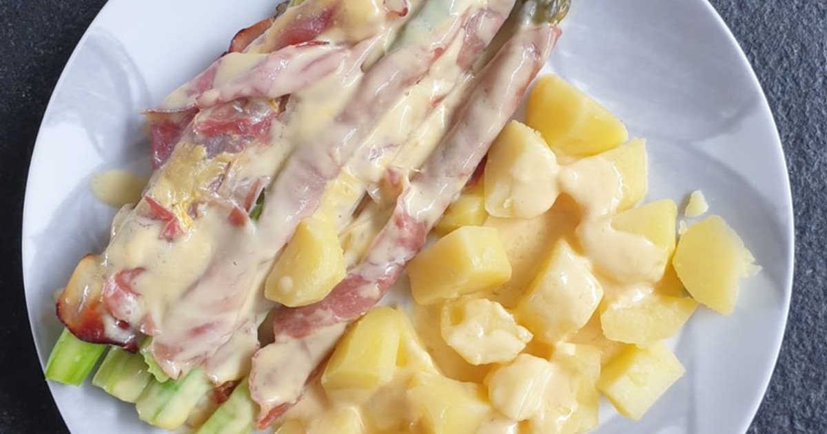 überbackener Spargel In Schinken Gewickelt Mit Sauce Hollandaise Rezept ... überbackener Spargel In Schinken Gewickelt Mit Sauce Hollandaise Rezept ...