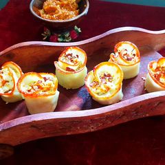 Stuffed cheese roses A picture of Stuffed cheese roses.