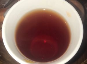 Una foto de Té de cáscara de cebollas 🧅Refuerza el Sistema Inmune!!!