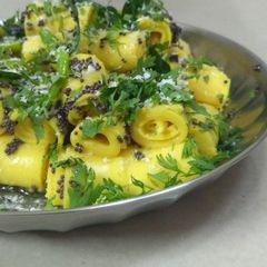 Khandvi A picture of Khandvi.