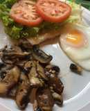 "Chivito" uruguayo al plato