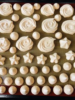 Hình của món Meringue.