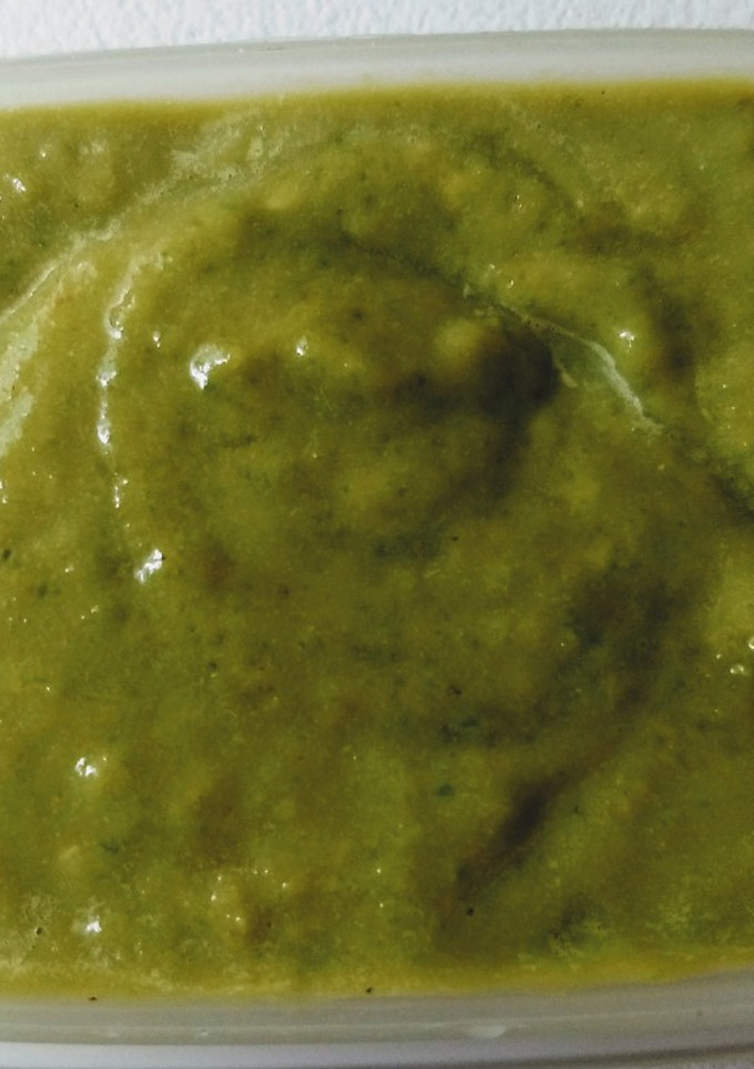Una foto de Salsa verde taquera