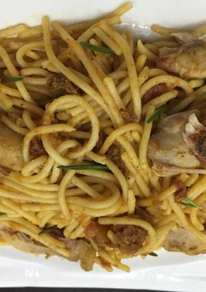 A picture of Pasta with smoked chicken.
