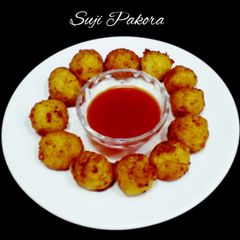 A picture of Suji pakora.