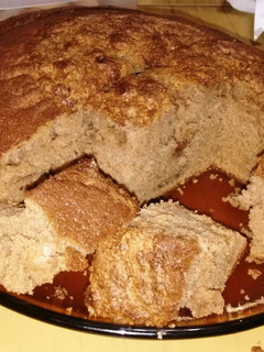 Una foto de Bizcochuelo fácil de dulce de leche y chocolate
