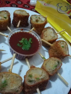 A picture of Potato Fried Rolls.
