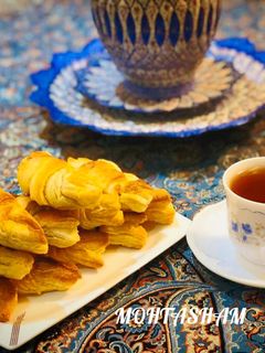 عکسی از دستور چای و کروسان خانگی (Tea and croissants)