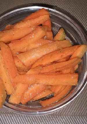 A picture of Carrots in Garlic Paste#authors marathon.