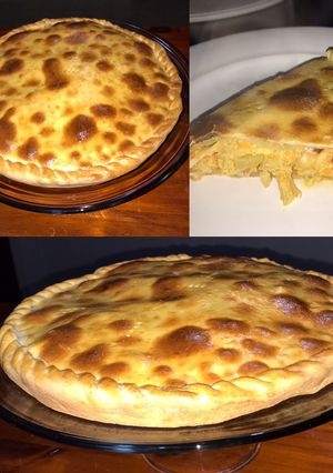 Una foto de Tarta pascualina de pollo con masa casera tipo criolla