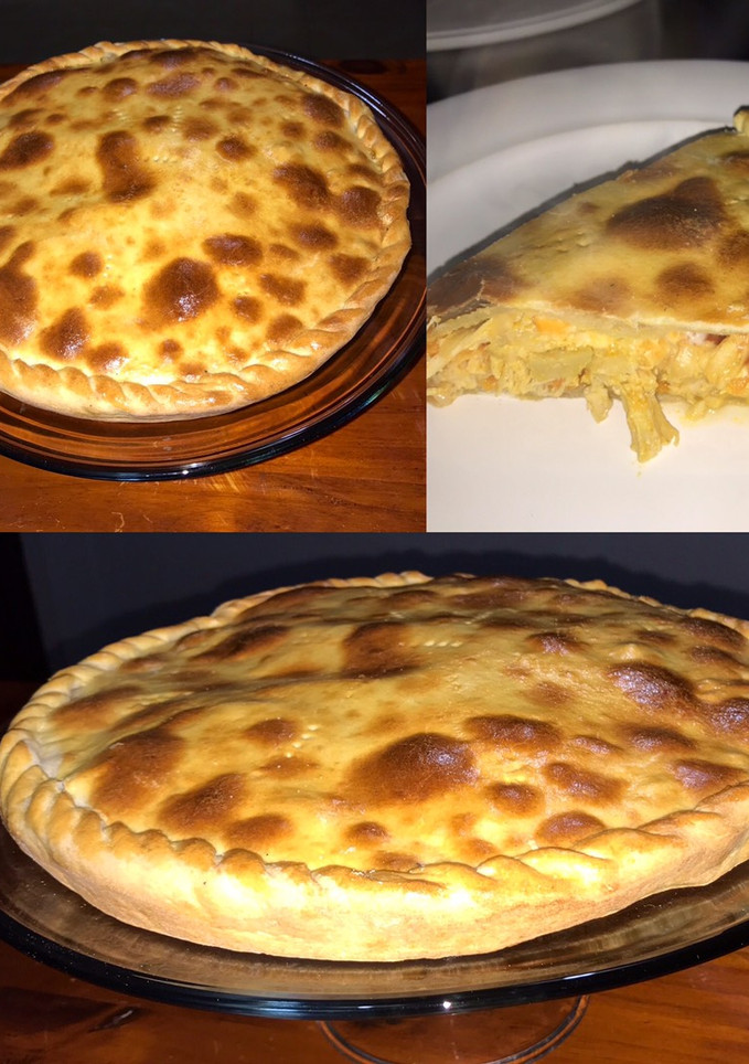 Una foto de Tarta pascualina de pollo con masa casera tipo criolla
