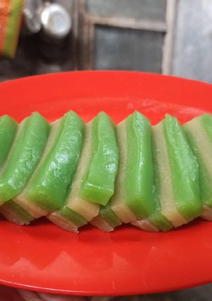 Foto resep Kue Lapis Tepung Terigu Dam Tepung Kanji