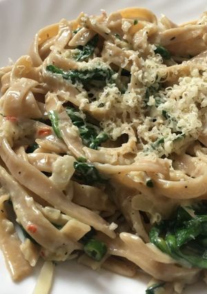 A picture of Easy Peasy Spinach and Garlic Tagliatelle.