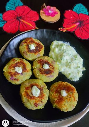A picture of Sweet potato cutlet with cucumber raita.