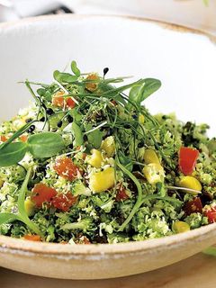 Una foto de Cuscús de brócoli con germinados
