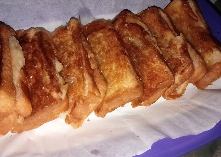 Roti bakar mentega isi tape singkong super gurih♥�?