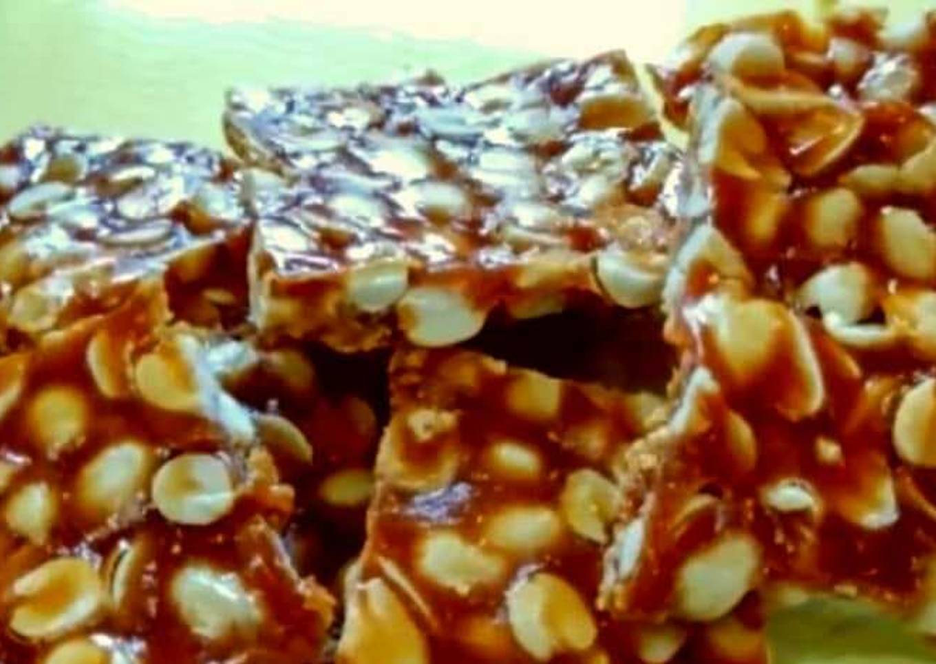Peanut Chikki / Peanut Bar / Peanut Gachak